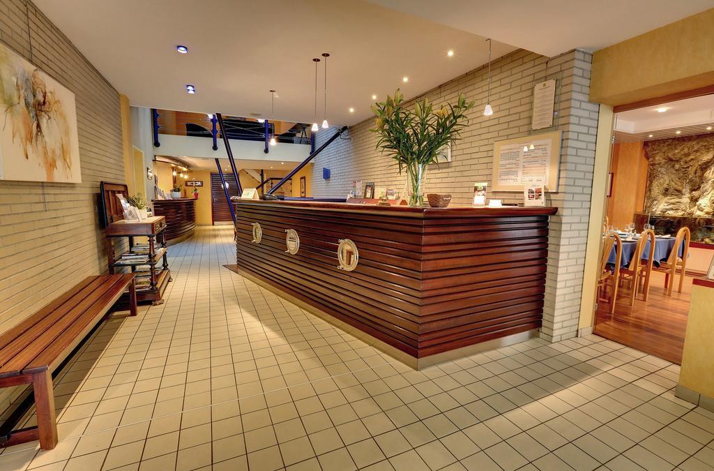 Hotel Restaurant L'hirondelle 2*